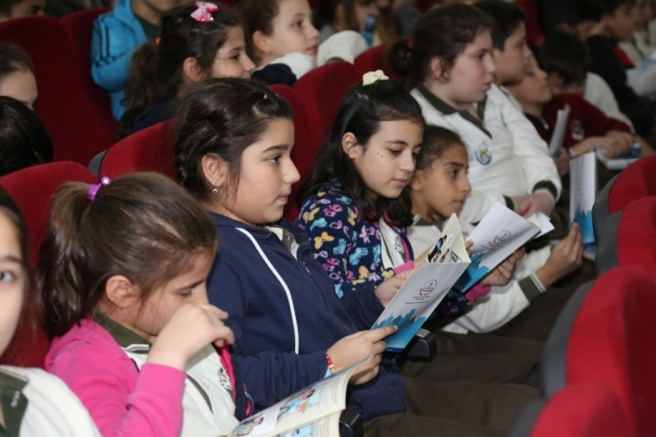 Çocuklar Toplu Ulaşım Kurallarını Öğreniyor