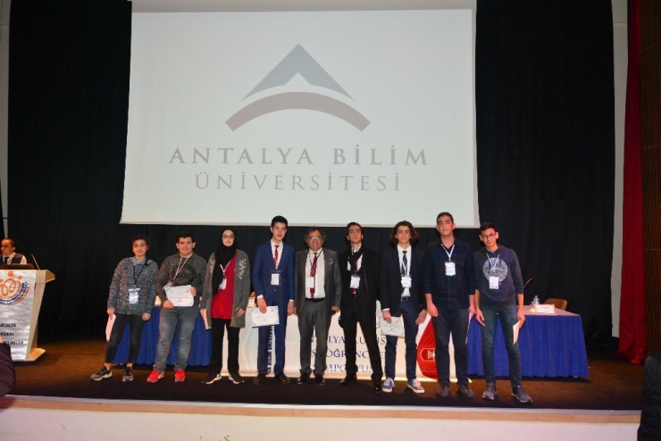 Abü’de İpek Yolu Sempozyumu