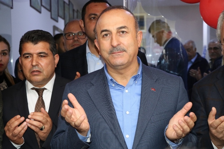 Bakan Çavuşoğlu, Alanya’da Dernek Açılışına Katıldı