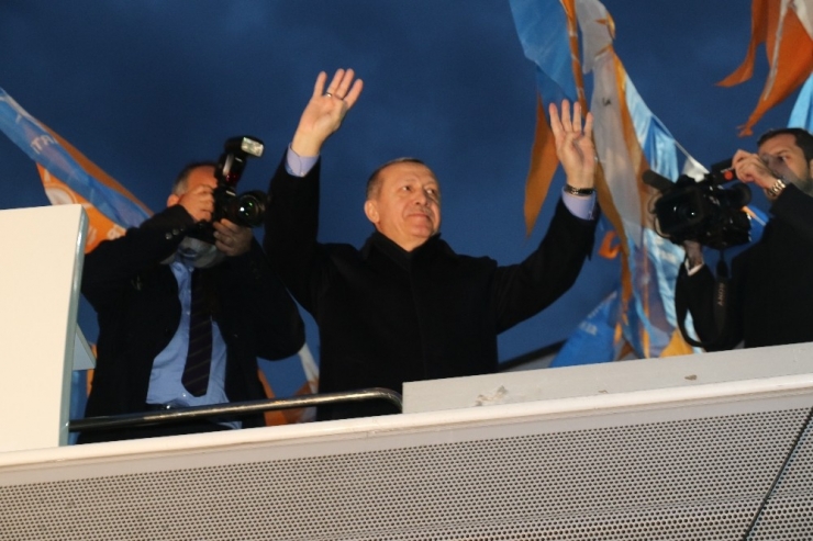 Cumhurbaşkanı Erdoğan: "İstediğiniz Kadar Dolarlarınız Olsun, Önemli Olan Samimiyet"