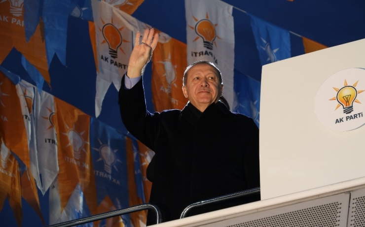 Cumhurbaşkanı Erdoğan: "İstediğiniz Kadar Dolarlarınız Olsun, Önemli Olan Samimiyet"