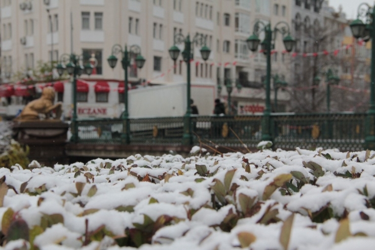 Eskişehir Beyaza Büründü