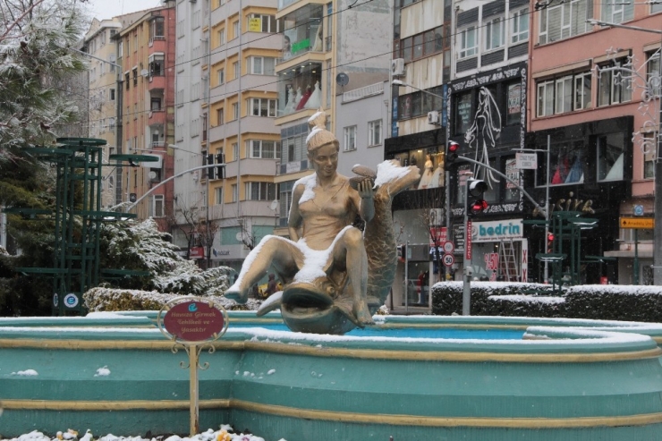 Eskişehir Beyaza Büründü