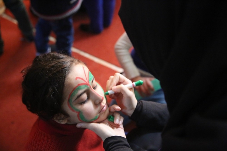 İhh’dan Yetimlere Kış Yardımı