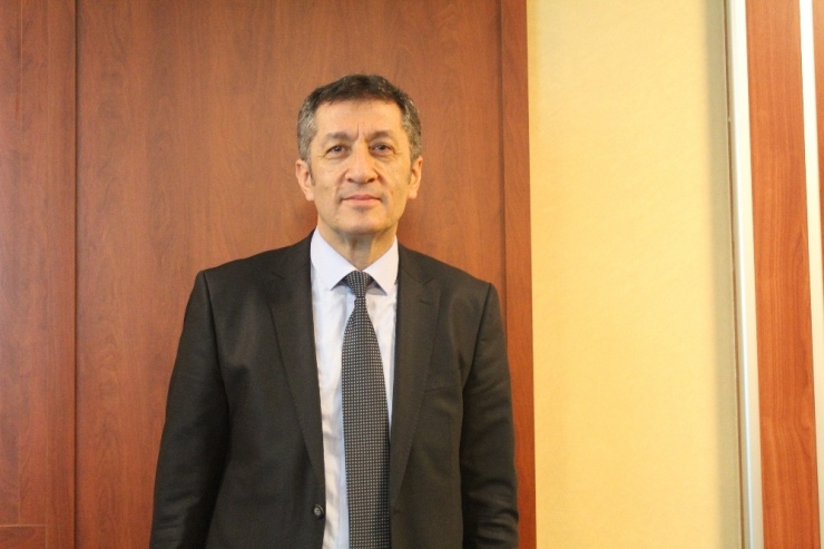 Prof. Dr. Ziya Selçuk: “Eğitim İnsandan Beslenen Bir Kurum Olmaktan Çıktı”