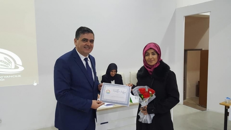 Pazaryeri’nde Tarıma Dayalı Organize Hayvancılık Bölgesi Toplantısı Yapıldı