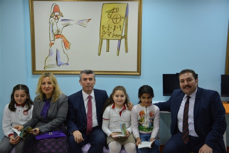 Edremit’te Z Kütüphane Sayısı Gün Geçtikçe Artıyor