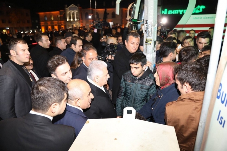 Başbakan Yıldırım, Valilik Ve Belediyeyi Ziyaret Etti