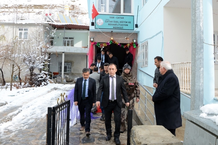 Çatak’ın İlk Rehabilitasyon Merkezi Açıldı