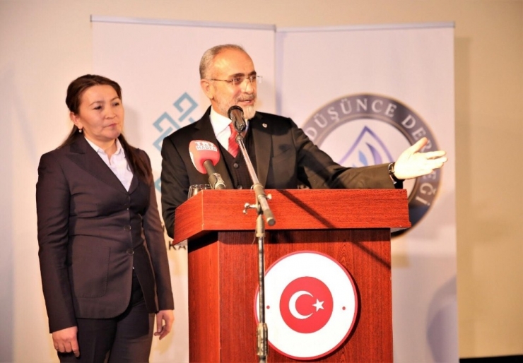 Cumhurbaşkanı Başdanışmanı Topçu: "Ne Mutlu Bu Safta Yer Tutup ’Abd Bu Dünyadan Büyük Değildir’ Diyenlere"