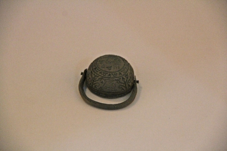 Krem Kutusunda Ele Geçen 3600 Yıllık Mühür İlk Kez Görüntülendi