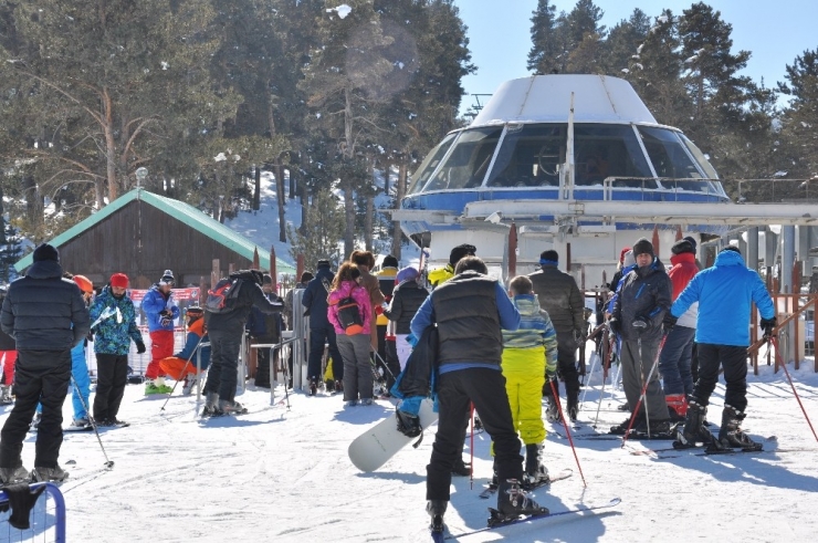 Kayak Severlerden Sarıkamış’a Yoğun İlgi