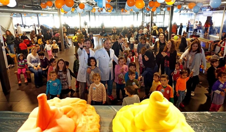 Çocuklarla Annelere Bilim Etkinliği