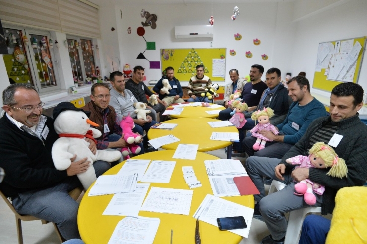 Muratpaşa’dan Babalık Destek Programı