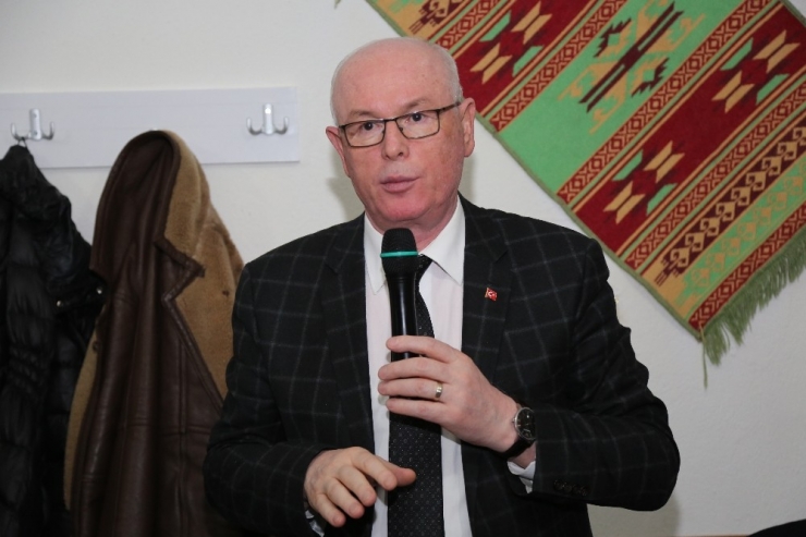 Başkan Kurt’tan Taşeron Konusunda Açıklama