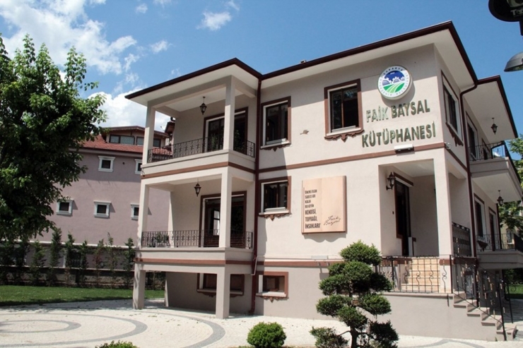 Faik Baysal Kütüphanesi Finallere Hazırlanan Öğrencilere Hizmet Sunacak