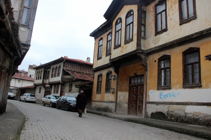 Taşköprü’de 74 Binanın Cephesi İyileştirilecek