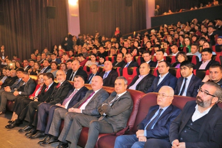 Cumhurbaşkanı Başdanışmanı Topçu: "Ne Mutlu Bu Safta Yer Tutup ’Abd Bu Dünyadan Büyük Değildir’ Diyenlere"