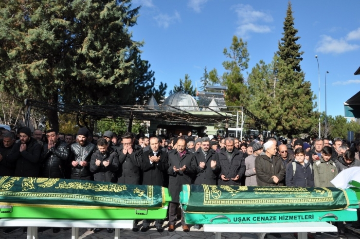 Uşak’ta Yaşanan Aile Faciasında Ölenler Defnedildi