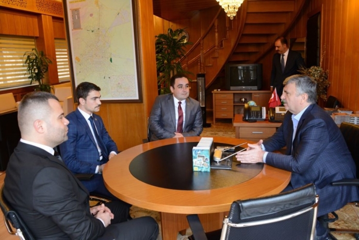 Ülkü Ocaklarından Başkan Akyürek’e Ziyaret