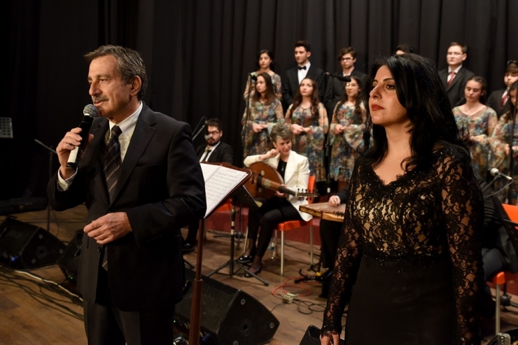 Başkan Ataç Tsm Gençlik Korosu’na Eşlik Etti