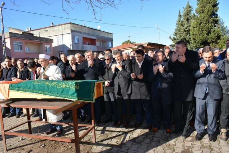 Çaturoğlu’nun Kayınvalidesi Son Yolculuğuna Uğurlandı