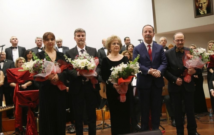 Türk Sanat Müziği Korosu’ndan Konser