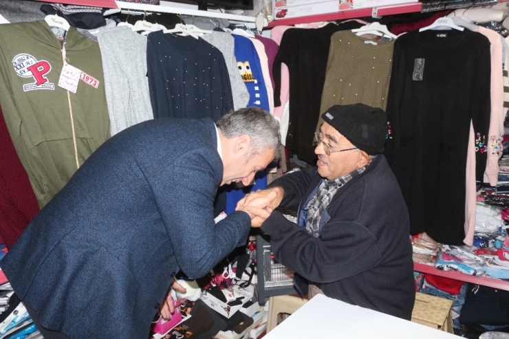 Yaşlıların Bastonları Başkan Güler’den