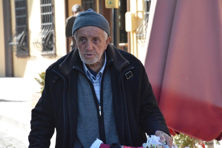 76’lık Nine Yapıyor 83’lük Dede Satıyor