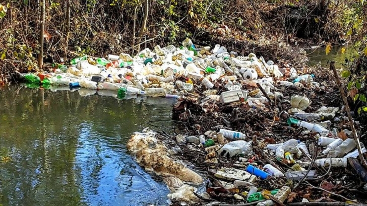 Çakırca Deresinden Zehir Akıyor