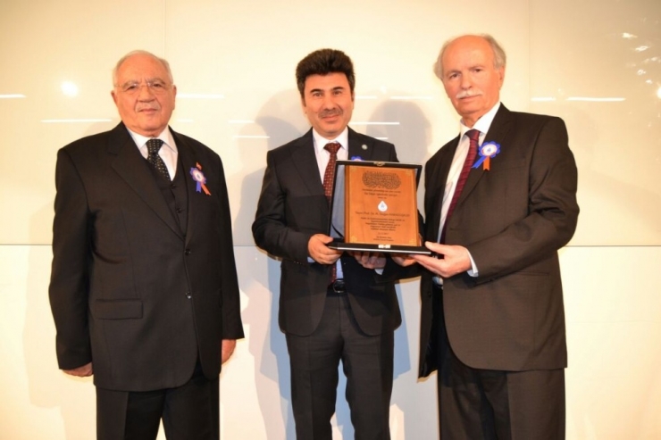 Yoksullarla Dayanışma Haftası Kutlamalarına Rektör Karacoşkun Da Katıldı