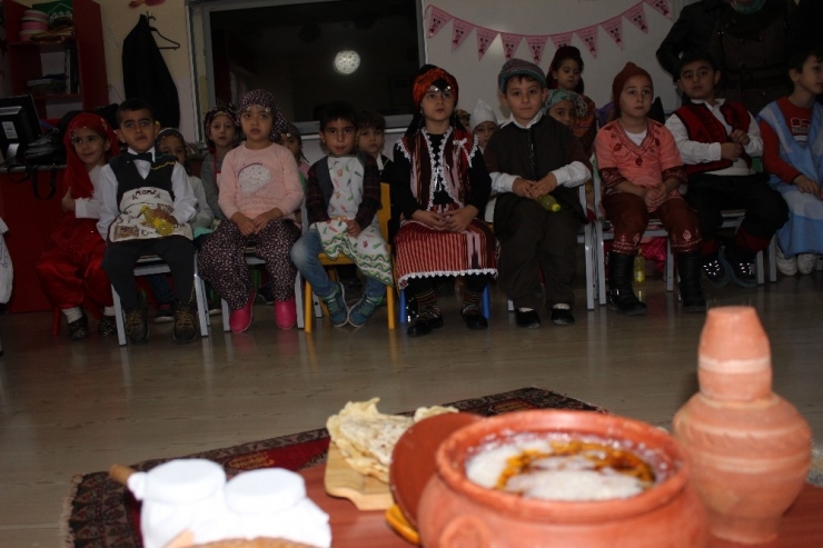 Küçük Yüreklerden Anadolu Esintileri