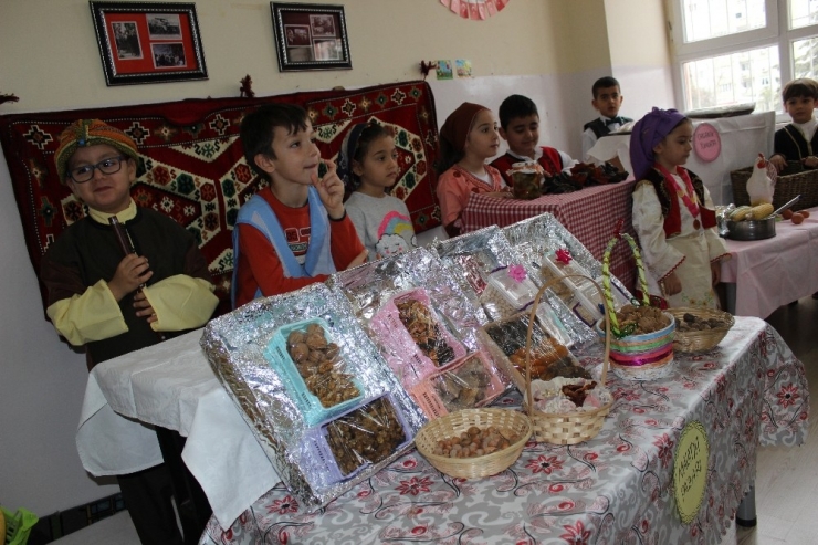 Küçük Yüreklerden Anadolu Esintileri