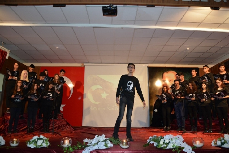 Gaziantep Kolej Vakfında 25 Aralık Kurtuluş Coşkusu