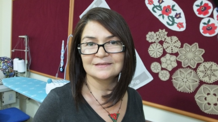 Kadınlar 90 Yıllık Nakış Örneklerini Gün Işığına Çıkardılar