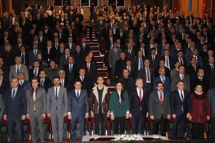 Sivas’ta ’Kadı Burhanettin Öğrenci Meclisi Projesi’ Tanıtıldı