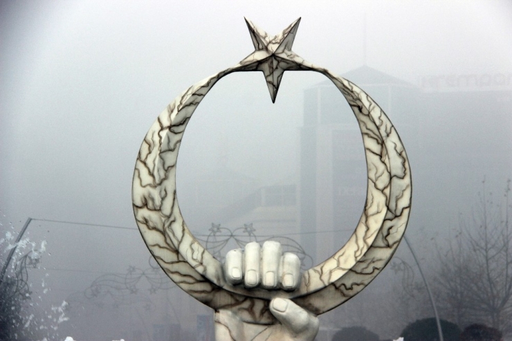 Düzce’de Sabah Saatlerinde Sis Etkili Oluyor