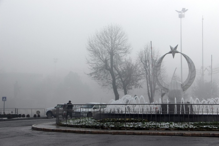 Düzce’de Sabah Saatlerinde Sis Etkili Oluyor