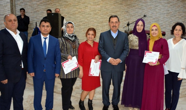 Öğretmen, Öğrenci Ve Veliler 2017’nin Yorgunluğunu Attı