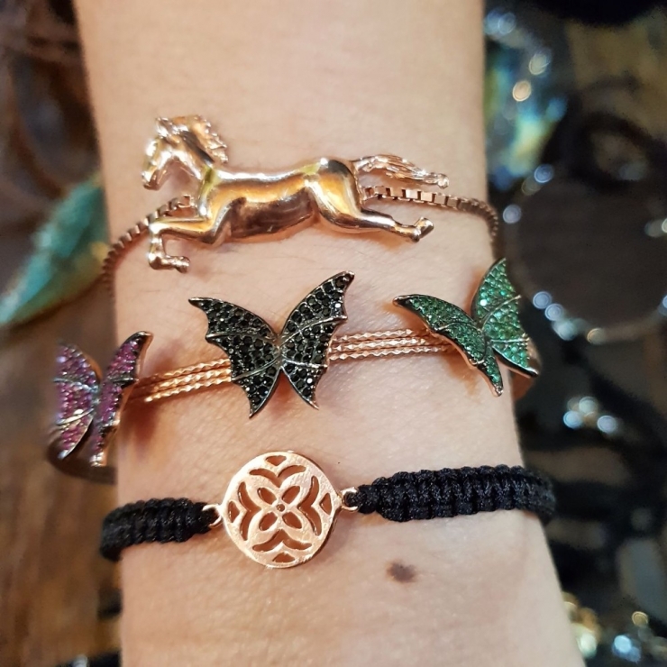 Takı Tasarımcı Nigar Ceyda İdil Eserlerini Sergiledi