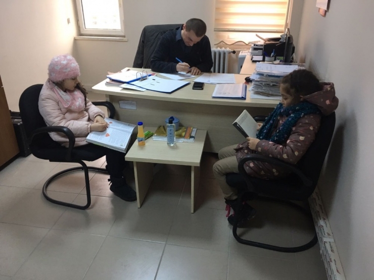 “Her Yerde Okurum Örnek Olurum” Projesine Tam Destek