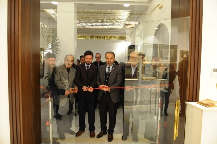 Hat Sanatı Eserleri Beğeniye Sunuldu