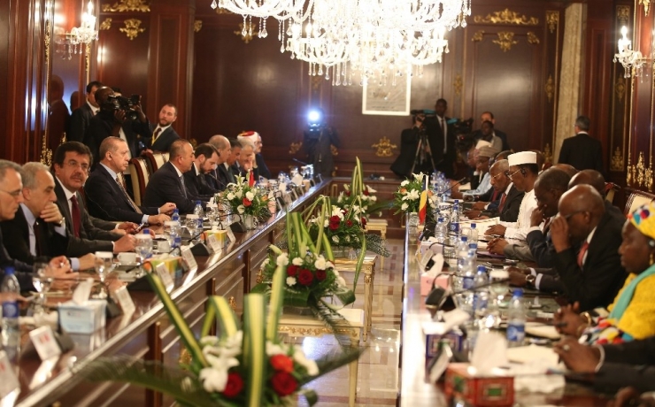 Cumhurbaşkanı Erdoğan, Çad’da Heyetlerarası Görüşmeye Katıldı