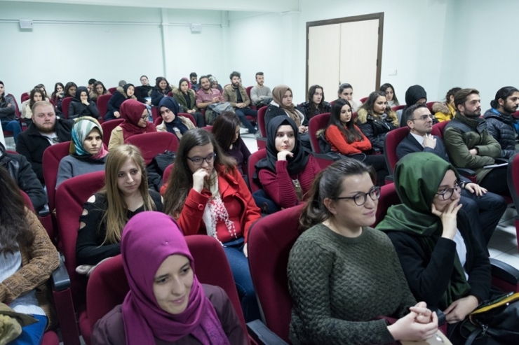 Doç. Dr. Mehmet Güneş “Karakter Abidesi” Mehmet Akif’i Anlattı