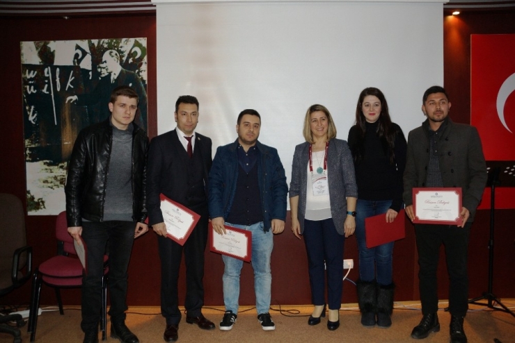 Aydın’da Aöf Öğrencilerine Başarı Belgesi Verildi