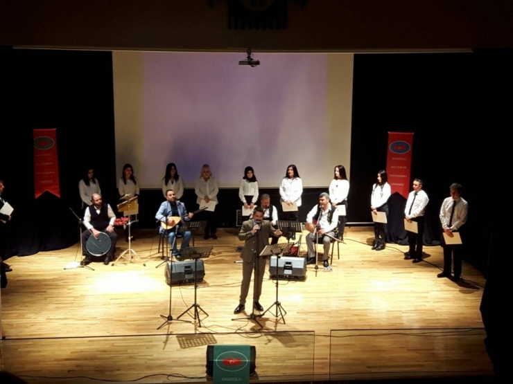 "Saz Ve Söz" Konseri Yoğun İlgi Gördü