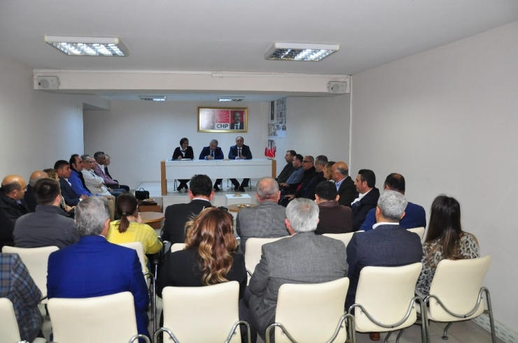 Başkan Kocaoğlu’ndan İl Kongresi Öncesi Chp İzmir’de Toplantı