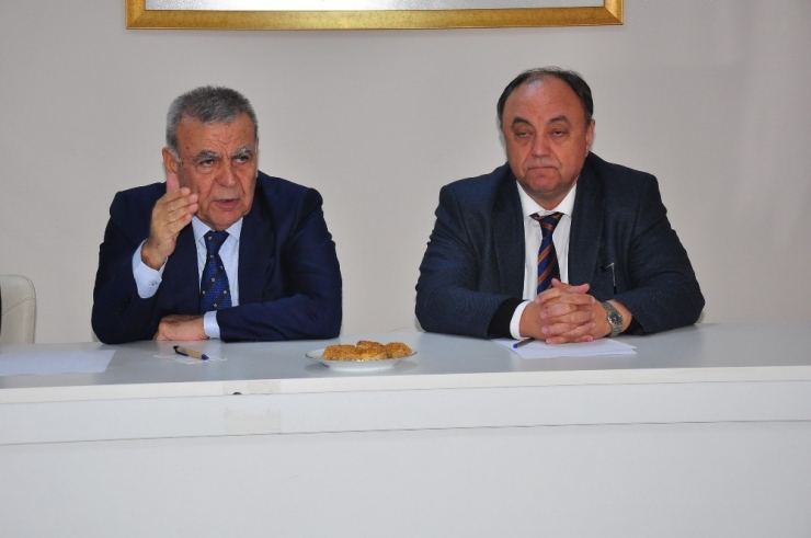 Başkan Kocaoğlu’ndan İl Kongresi Öncesi Chp İzmir’de Toplantı