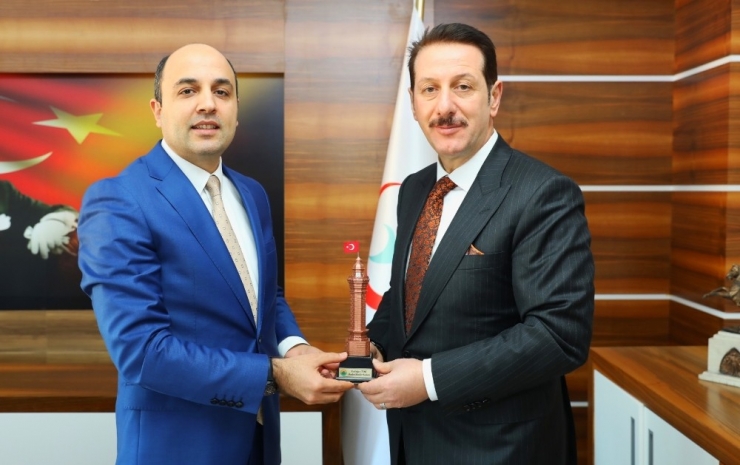 Erdoğan Tok: “Sağlık Konusunda Elimizden Gelen Desteği Veriyoruz"