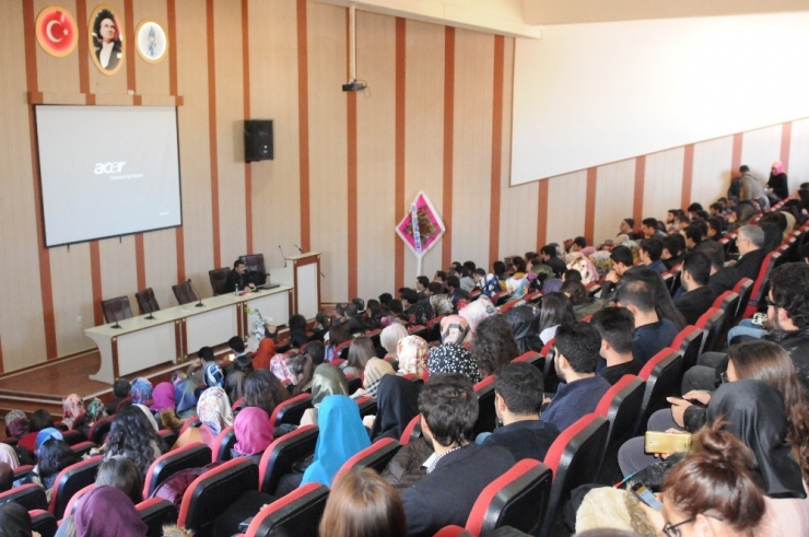 7 Aralık Üniversitesinde “Gelenekten Gelecek Kurmak” Söyleşisi